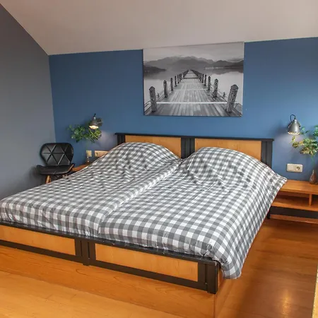 Kaernten بيت ضيافة