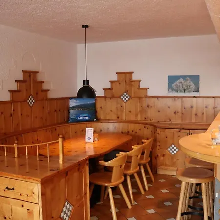 Kaernten بيت ضيافة